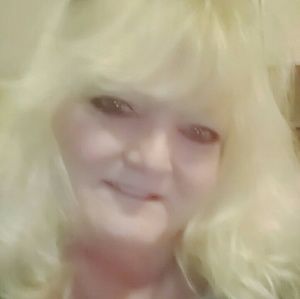 Meet your Posher, Lynette